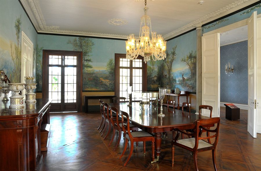 Period dining room at Château de Labourdonnais, Mauritius